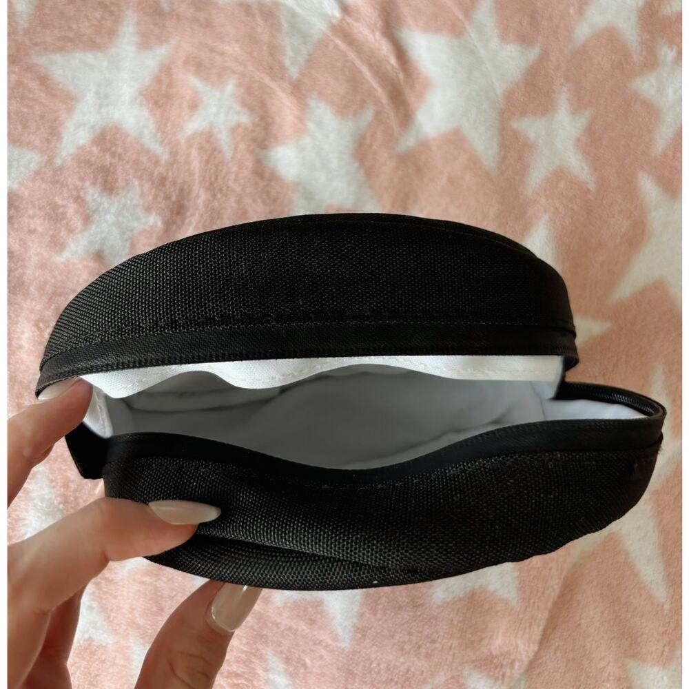 Silver Beats by Dr. Dre Solo 3 Wireless On-Ear Headphones - Picture 11 of 12